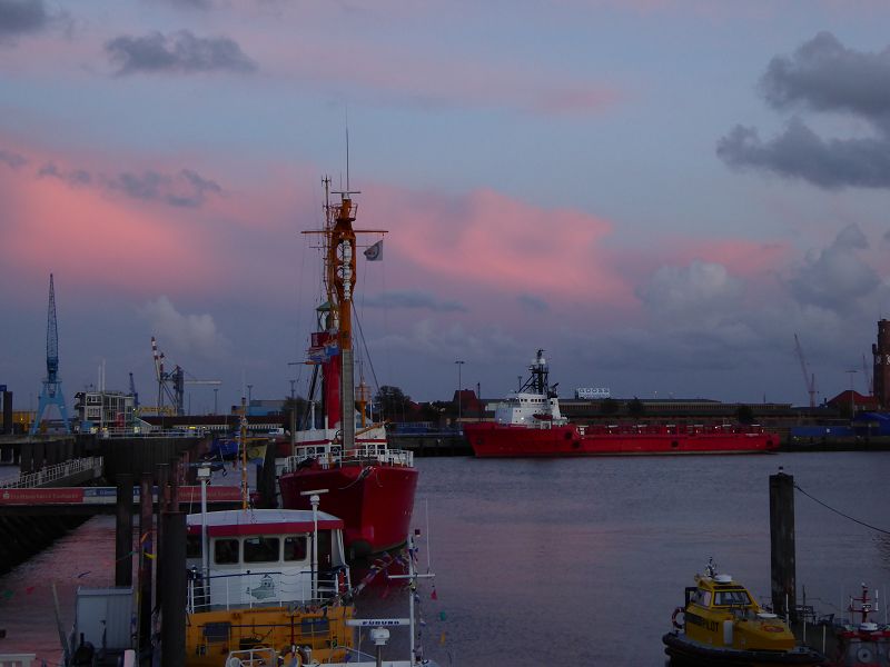 cuxhaven katamaran abfahrt